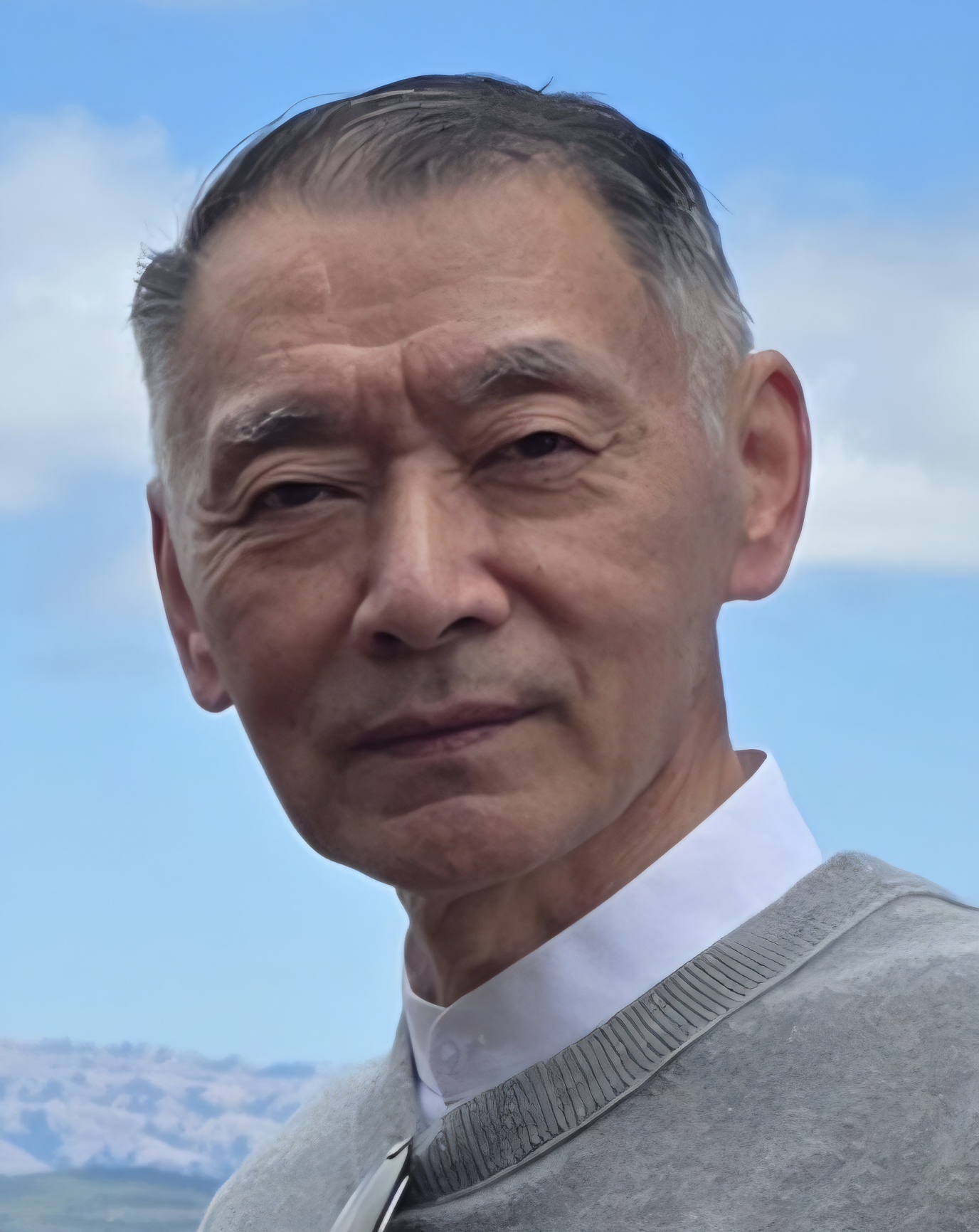 Portrait of Associate Professor Zhijian Kevin Yang